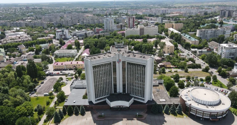 Ладыжин